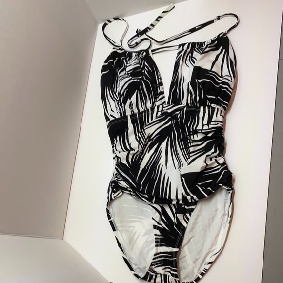 NWT La Blanca Palm Leaf One Piece Swimsuit - Picture 2 of 4